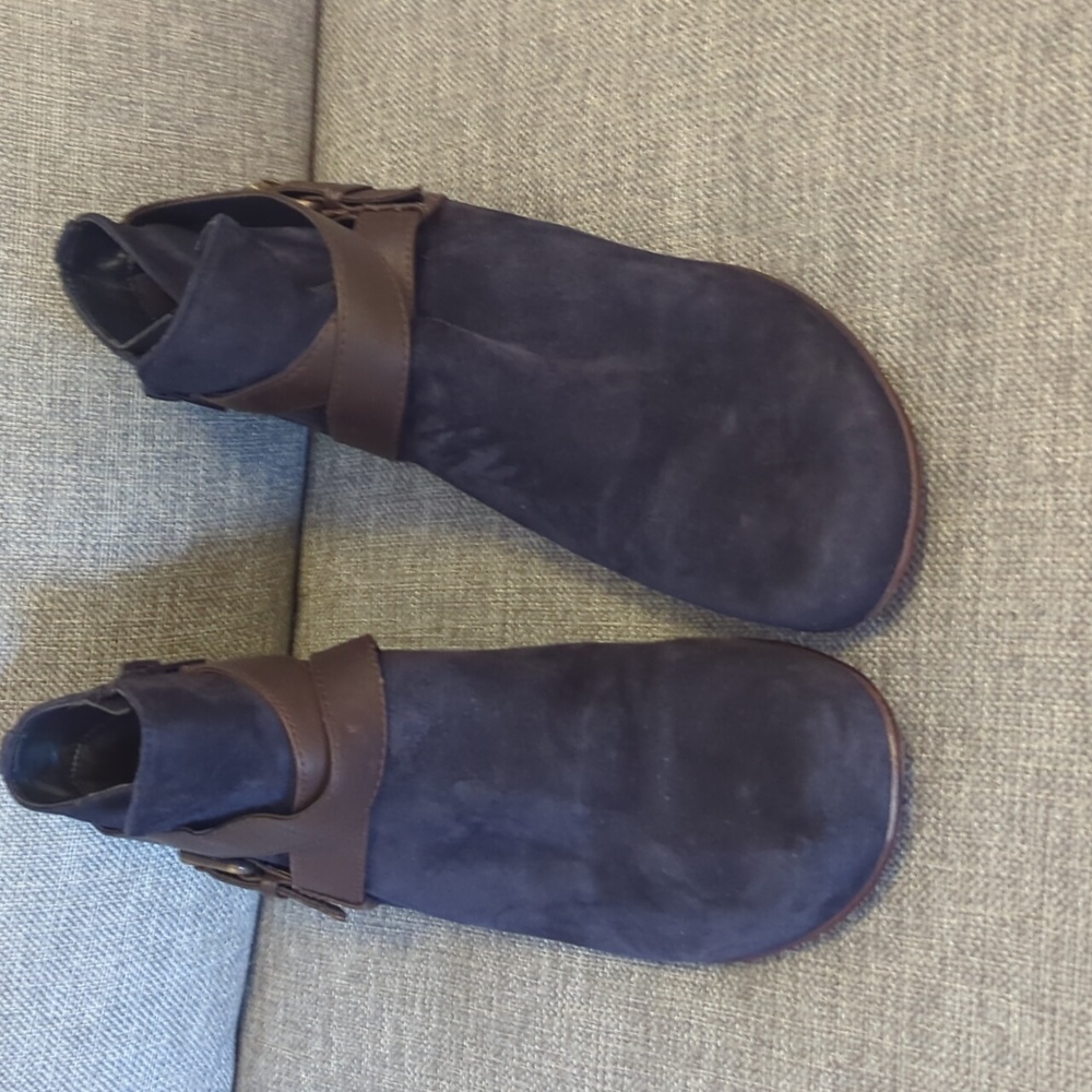 Naturalizer blue suede boots, women's size 9, lightly used